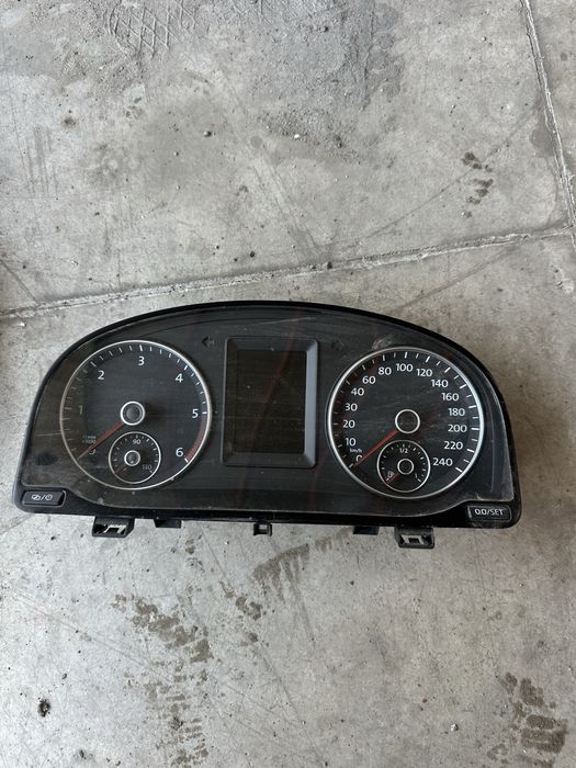 Километраж за Vw Tauran