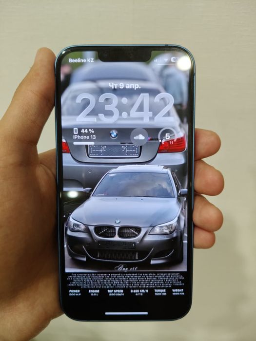 Обменяю айфон 13