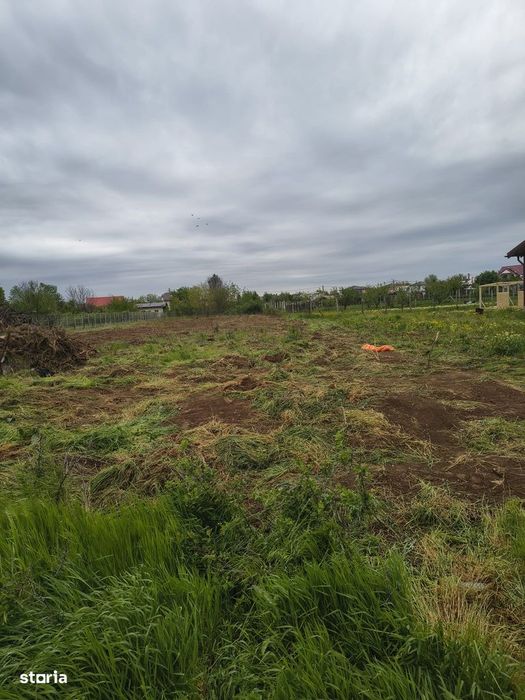 Teren intravilan de vânzare, 2067mp, utilități