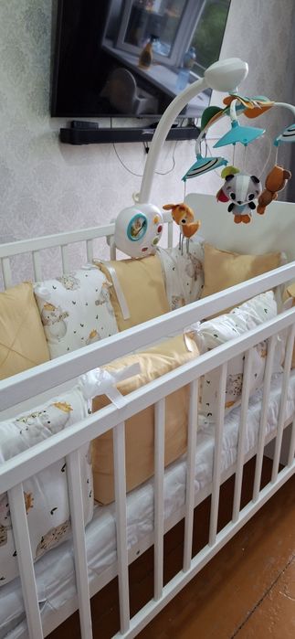 Детская кроватка