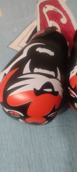 Перчатки для бокса