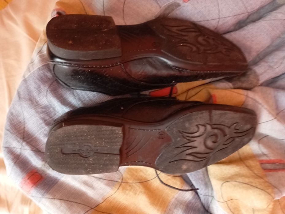Мъжки обувки за носене.