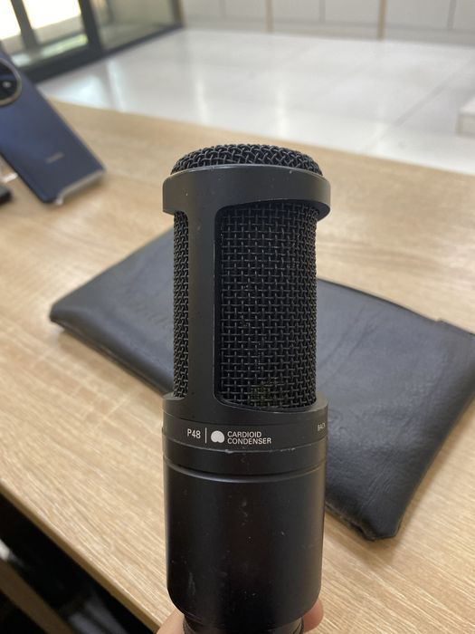 микрофон Audio Tehnica AT2020 (p25)