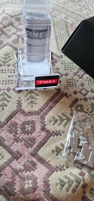 cutie ceas orient timex