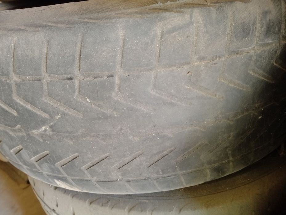 Шины б.у. 255 / 55 R17