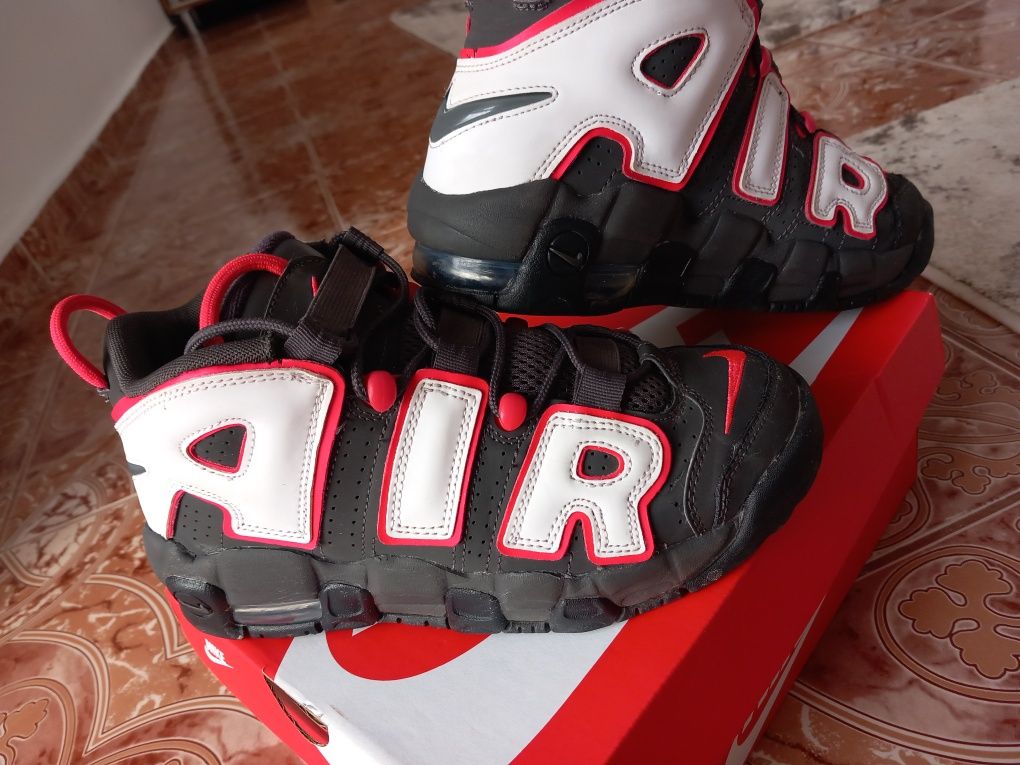 Femei Nike Air More Uptempo Bg Corbii Mari OLX.ro