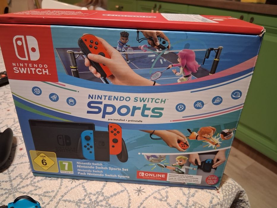 Vând Nintendo Switch Sports O led