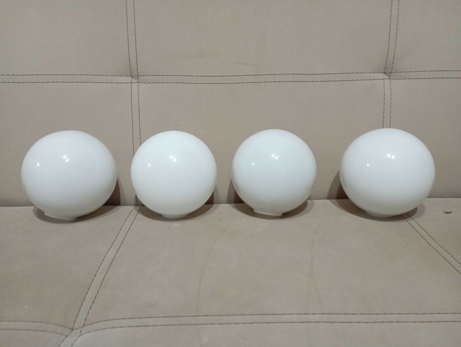 Стъклен абажур. Стъкло за лампа. Чашка за полилей