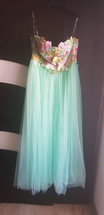 Vand rochie marimea 38