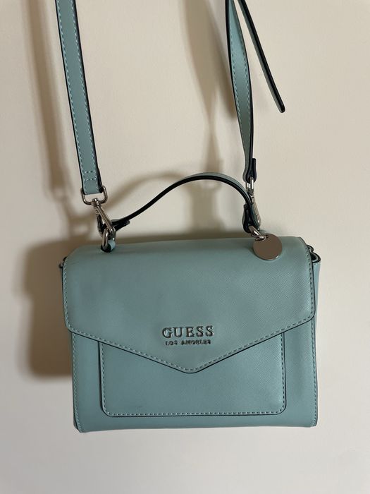Оригинала чанта Guess