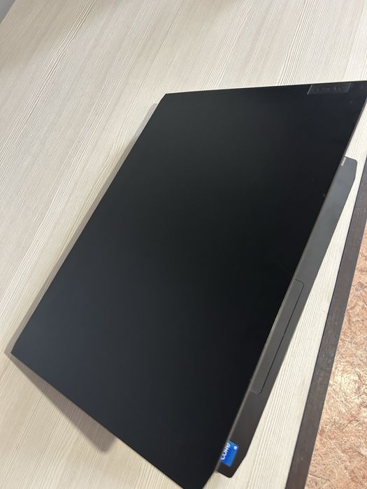Продам игровой ноутбук lenovo