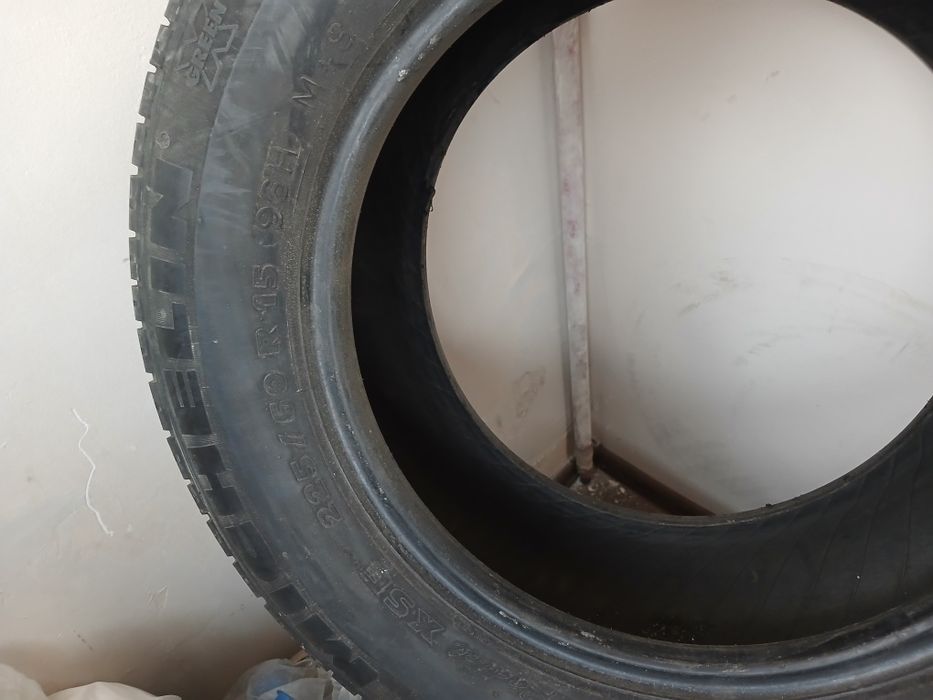 Продам резину  б/у
