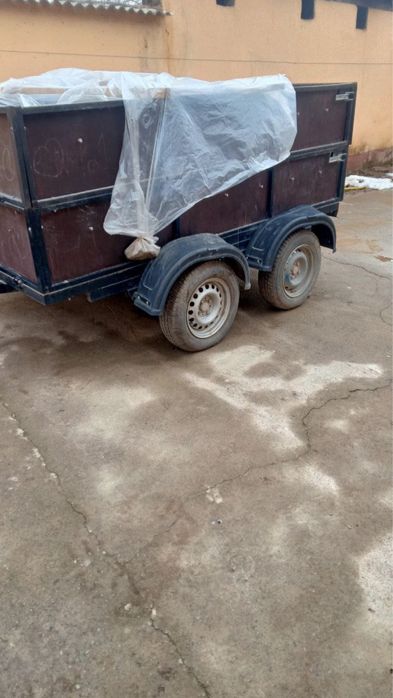 Tileshka  pritsepli  3.5 tonna gacham kotaradi