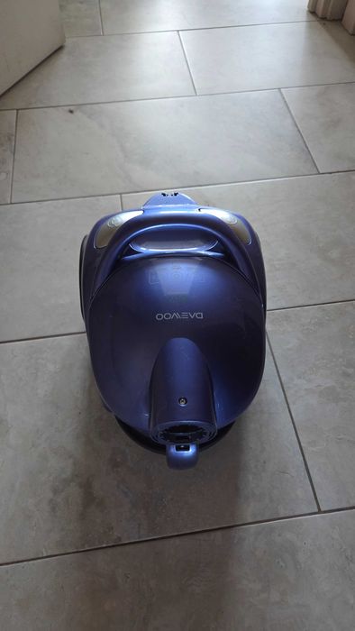Прахосмукачка Daewoo RCC 153 L без торба 800W, HEPA + кутия