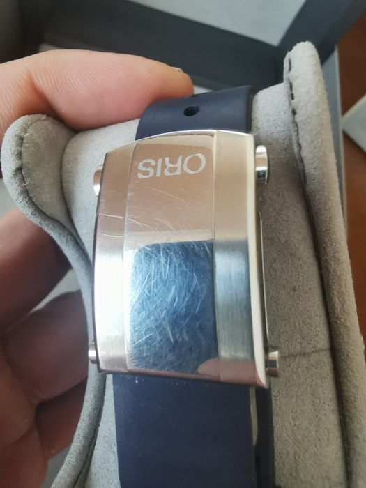 Часовник ORIS AQUIS Date