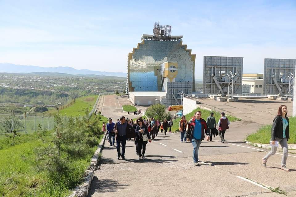 Услуги Такси в горы Экскурся по ташкенту Туризм toqa Taxi 
Экскурся по