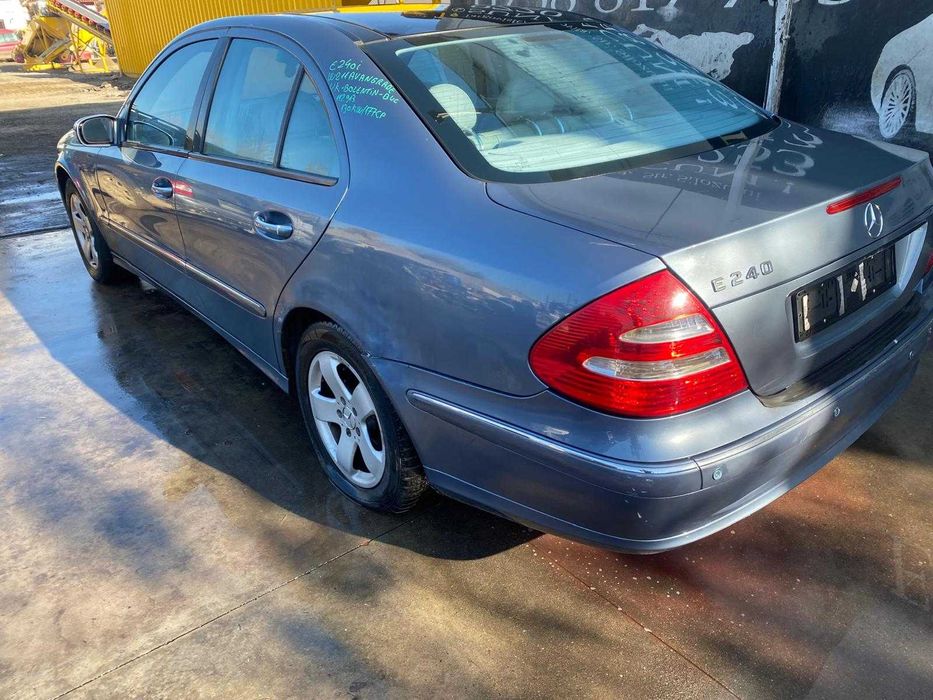 dezmembrez mercedes w211 240i