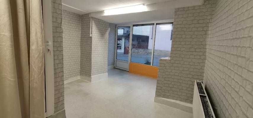 Дава се под наем Магазин в Свищов - 30 кв.м за 91.8 € - Снимка #3
