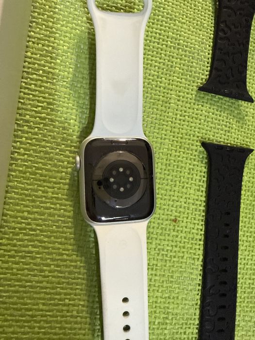 Apple Watch Series 6, 44 мм