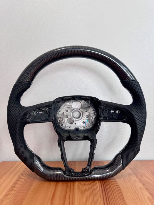 НАЛИЧЕН! НОВ! ОРИГИНАЛЕН Карбонов Волан за Audi Q3 8V, Q5 8F, Q7, Q8