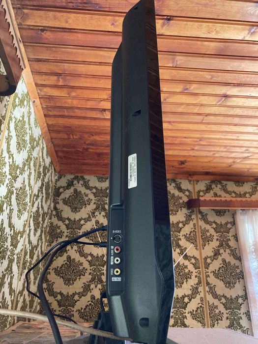 Спешно!!!Телевизор LG