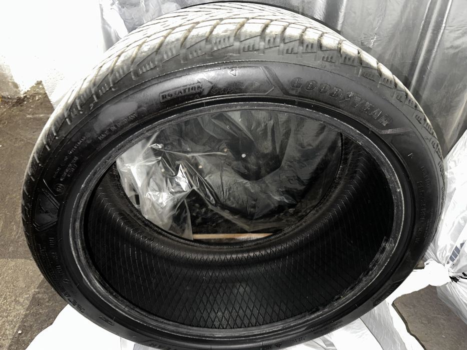 Продам демисезонные Всесезонные шины GOOD YEAR 285 35 R20