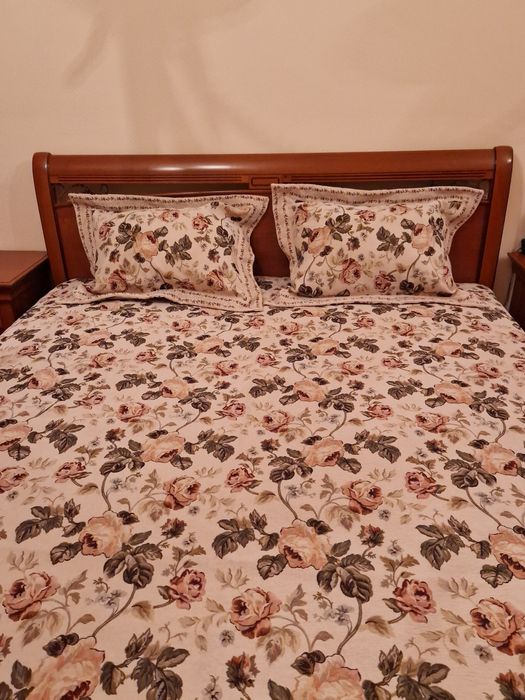 Набор (покрывало и 2 наволочки для подушек)