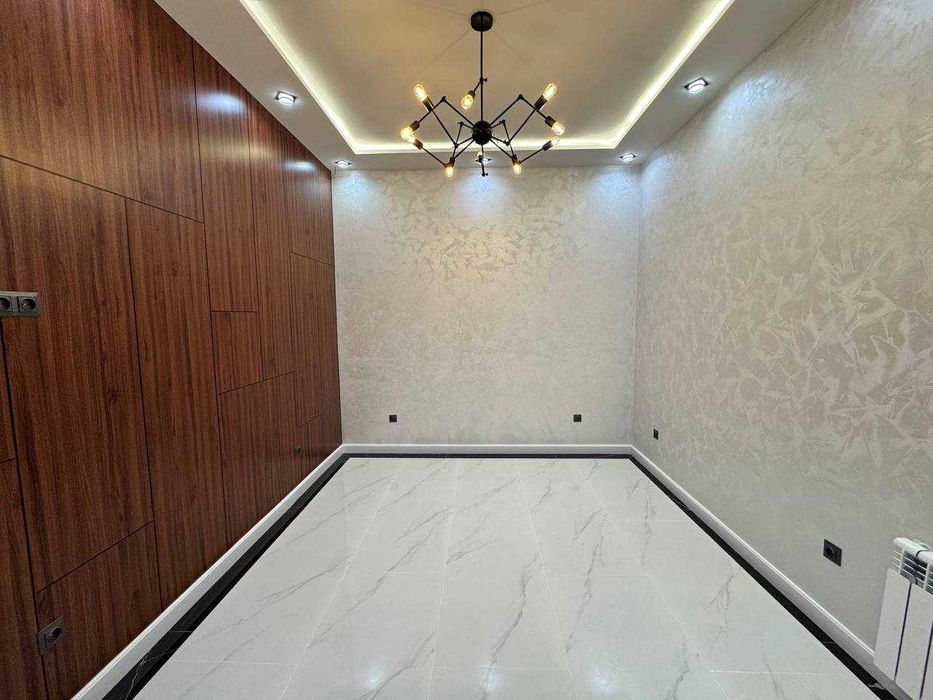 Продается нежилое помещение под офис в центре города 85+70м2