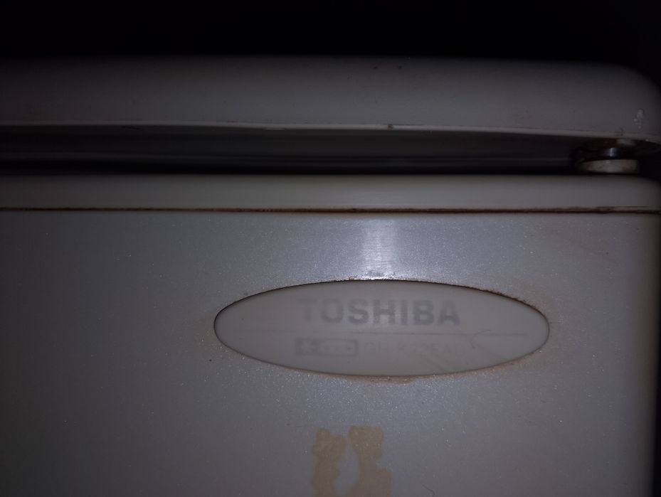 Холодильник Тошиба привезённый!