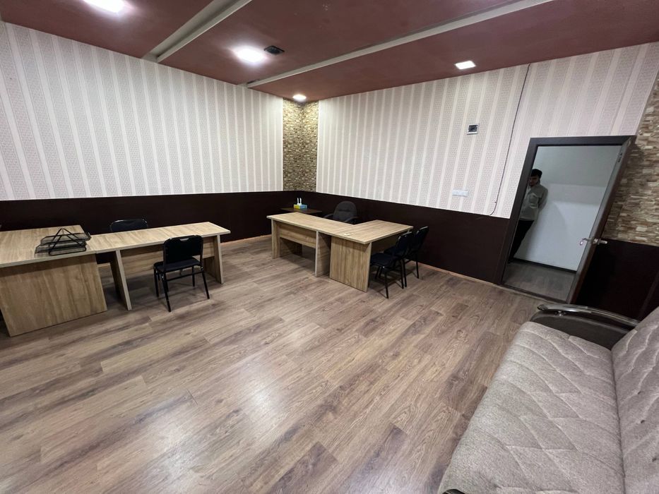 Аренда под офис 40м2 С Мебелью! Недалеко Мирабад Авеню улицаНукус 7млн