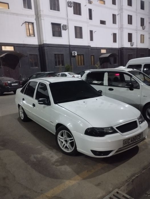 Neksi 2 sipartivni moshina