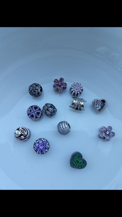 Продам шармики серебро Пандора