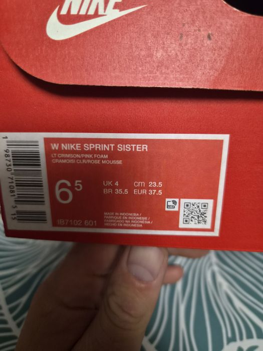 Nike sprint sister mărimea 37,5 23,5 cm