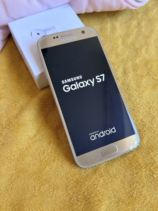 Vand Samsung S7 gold