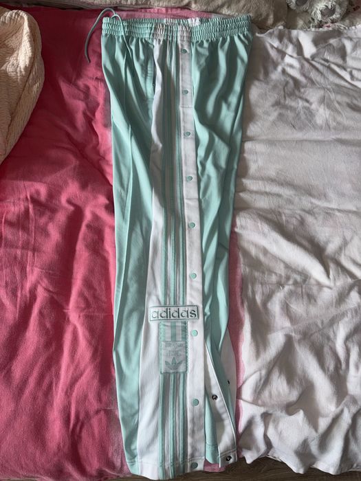Adidas Adibreak pantaloni chick design culoare mint