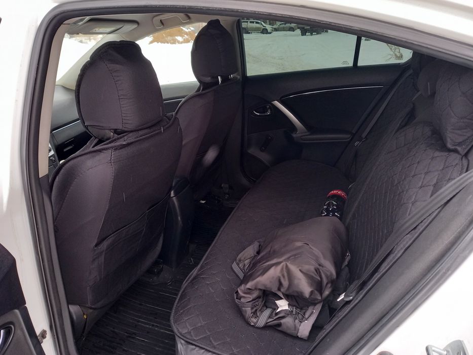 Автомобиль Toyota avensis