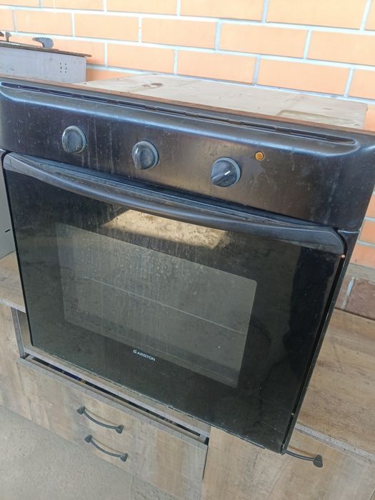 Встраиваемая духовка