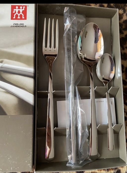 Столовые приборы