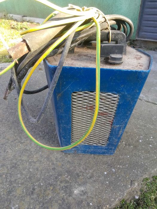 Продавам елетрожен Кракра