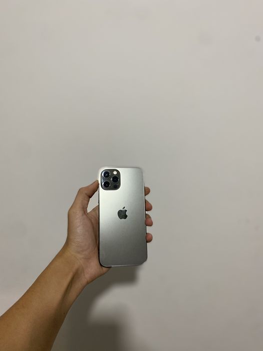 Продам срочно iPhone 12 Pro 128GB