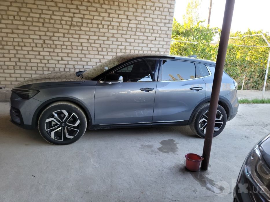 Enovate me 7 elektromobil sotiladi