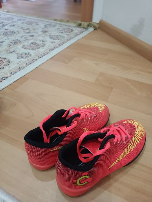 Обувь детская спортивная