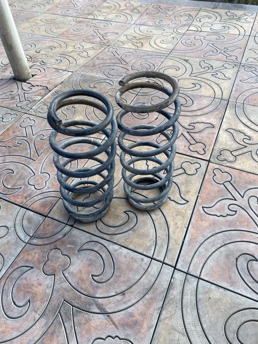 Пружина задний от Тико