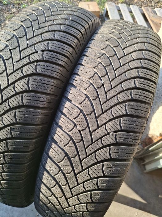 2 Anvelope de iarnă 205 80 r16 Bridgestone