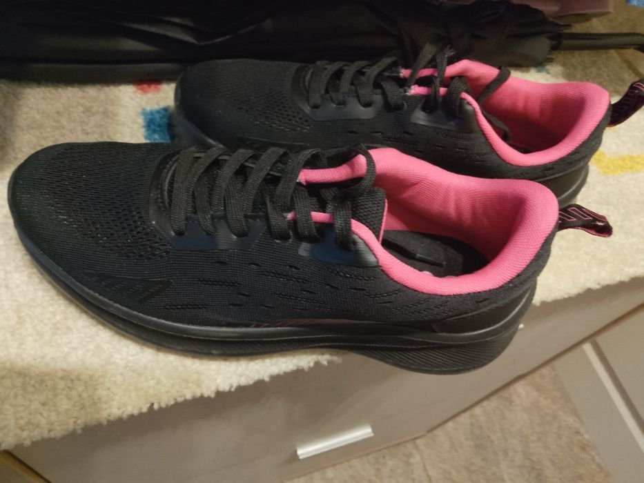 Дамски маратонки 39 размер