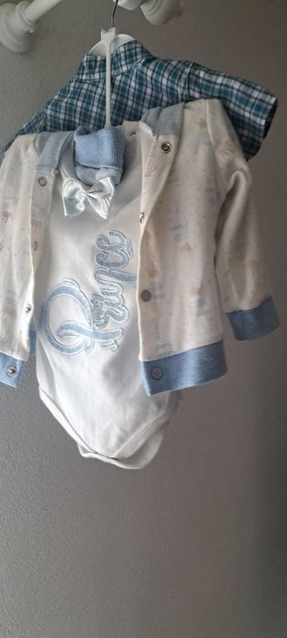 Haine de copii băiețel mărimile încep de la o luni pana la 3 luni etc