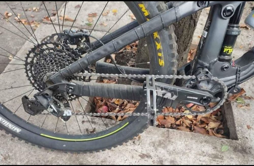 Vând bicicleta scott genius 750 mărimea S