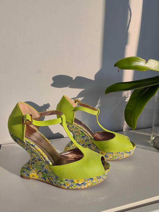 Сандали цвят лайм