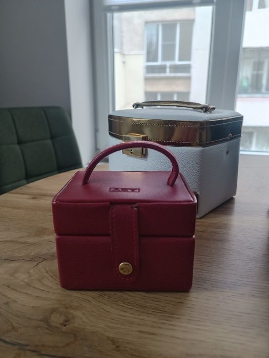 Кожена кутия за бижута - малка и голяма