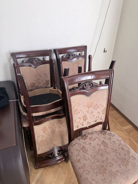 Продаются кухонные стулья